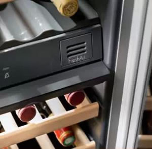 全新Vinidor系列LIEBHERR酒柜技术优势新鲜空气活性炭过滤器